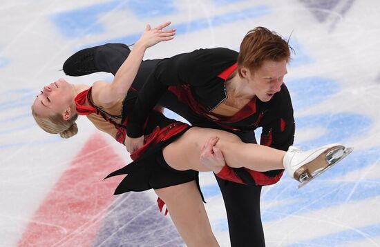 ISU Grand Prix of Figure Skating. Stage One. Ice dancing. Short dance