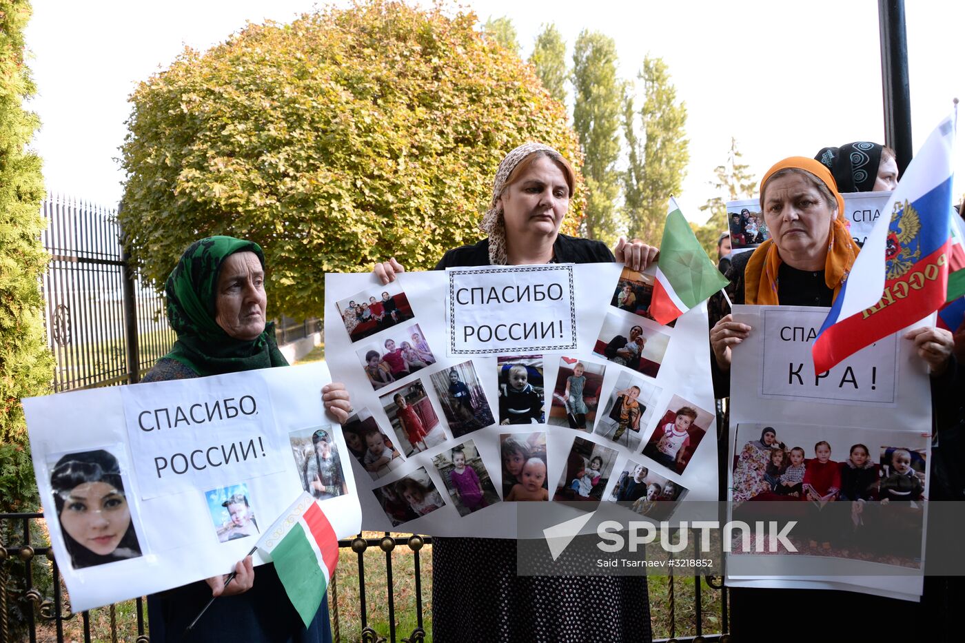 Russian children rescued in Syria are met at Grozny airport
