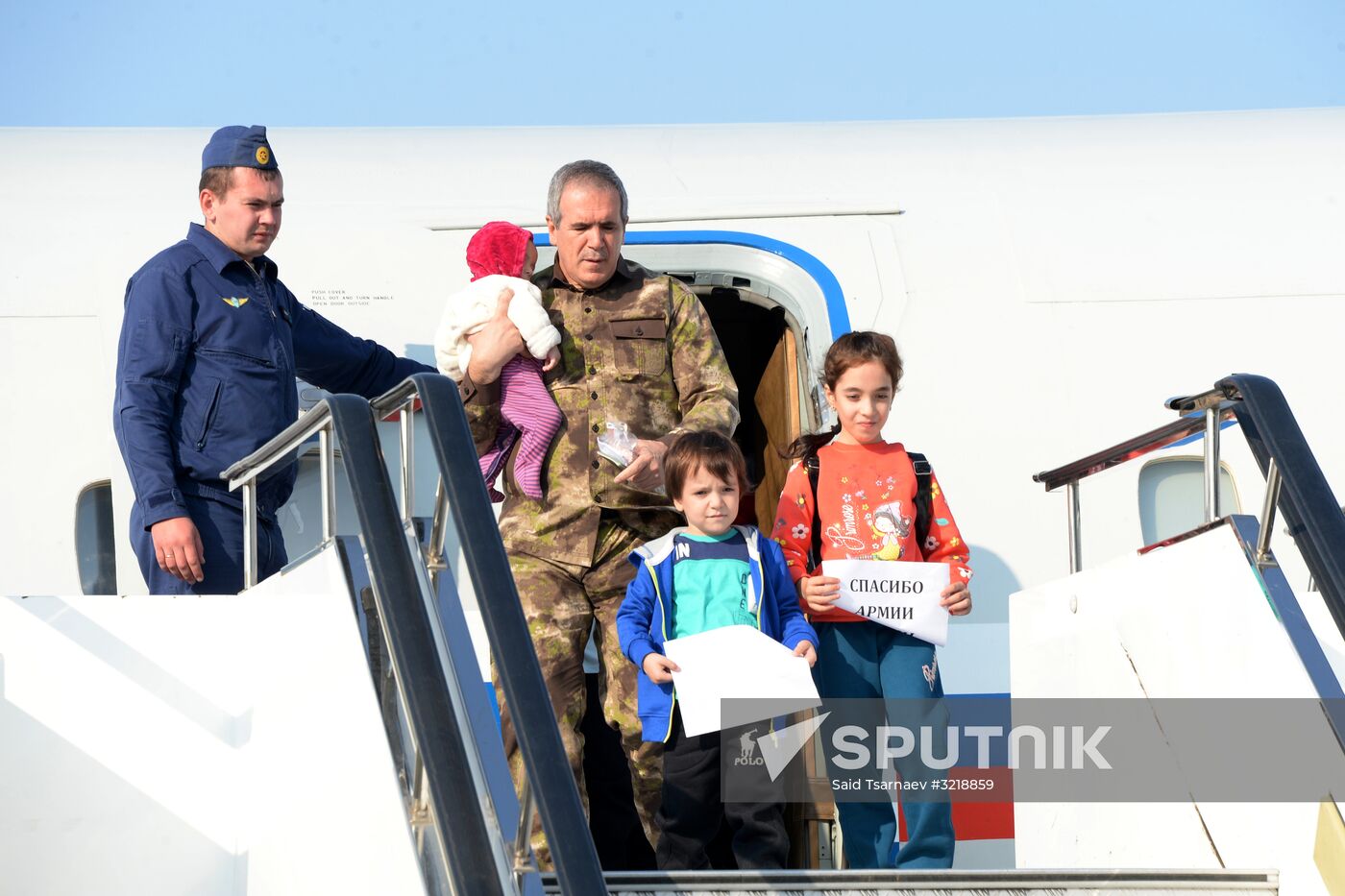 Russian children rescued in Syria are met at Grozny airport