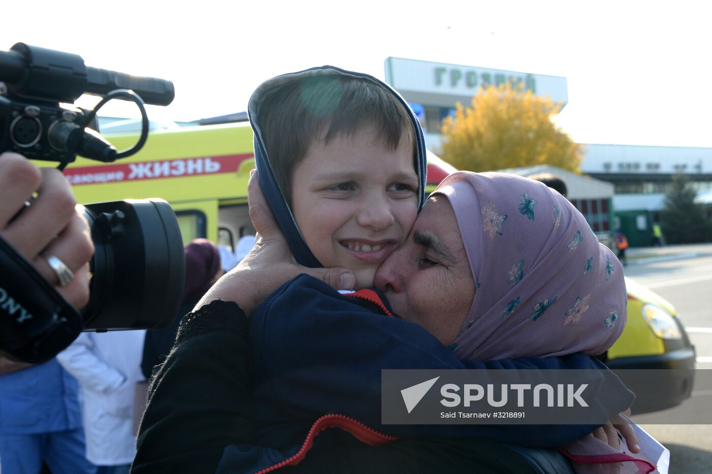Russian children rescued in Syria are met at Grozny airport