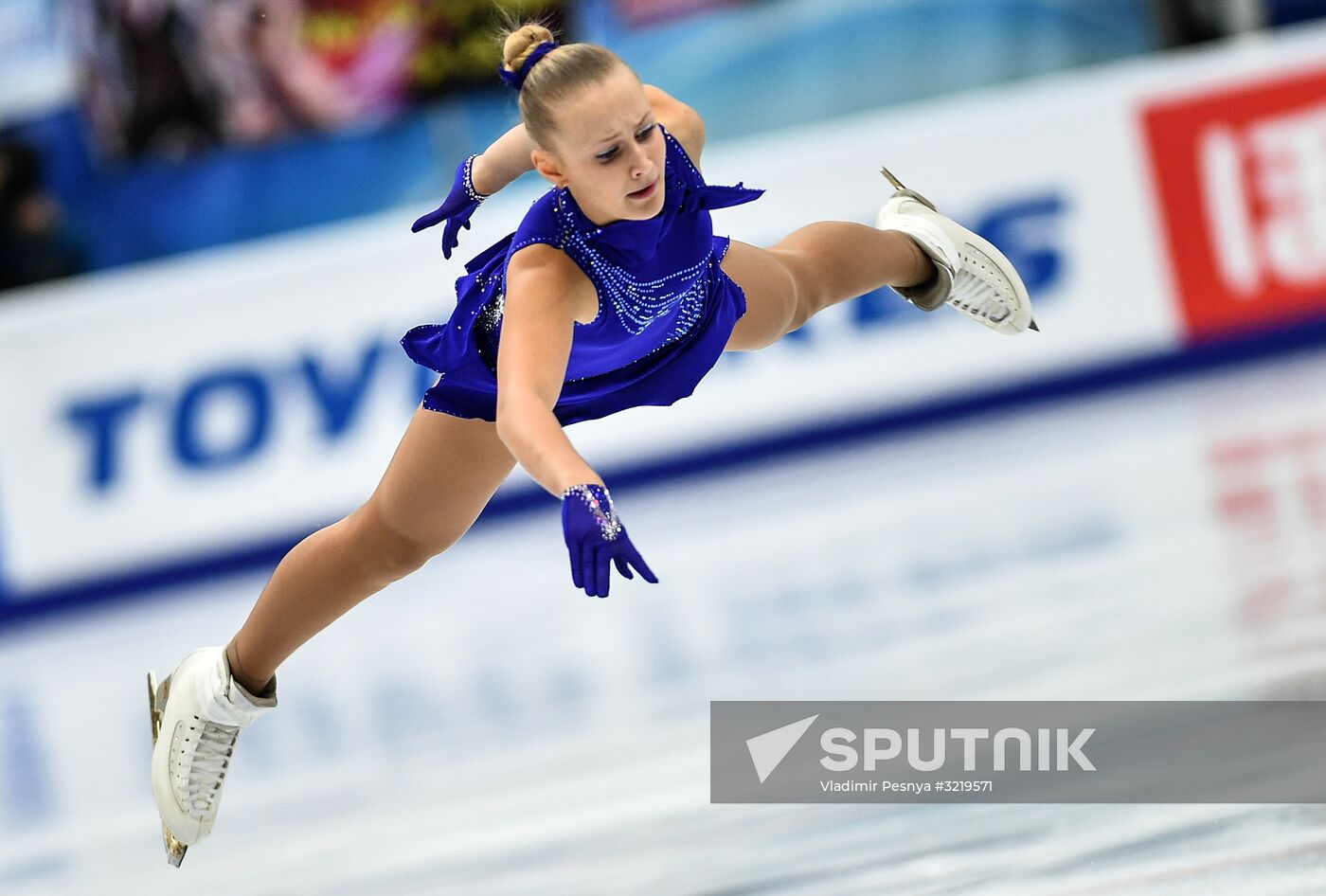 Valeria Mikhailova (Russia) performs her free skating program at the 2017-18 ISU Grand Prix of Figure Skating in Moscow. Location: Russia, Moscow. Author: Vladimir Pesnya/Sputnik. ISU Grand Prix of Figure Skating. Stage One. Women's free skate