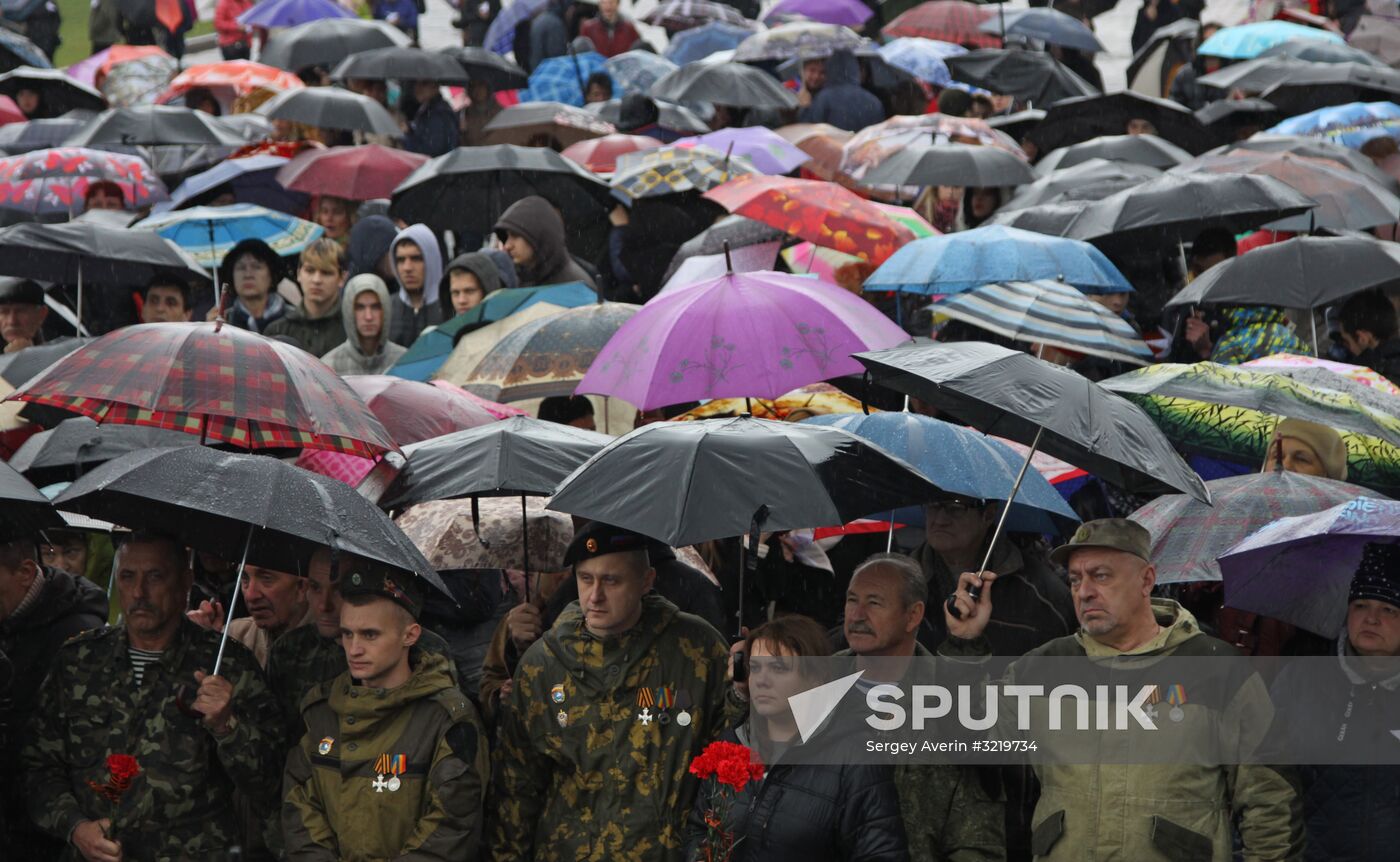 White Cranes Commemoration Day of Fallen Soldiers