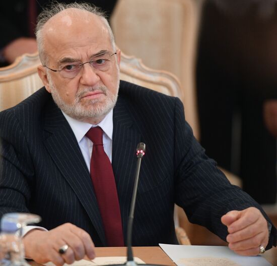Russian Foreign Minister Sergei Lavrov meets with Iraqi Foreign Minister Ibrahim al-Jaafari