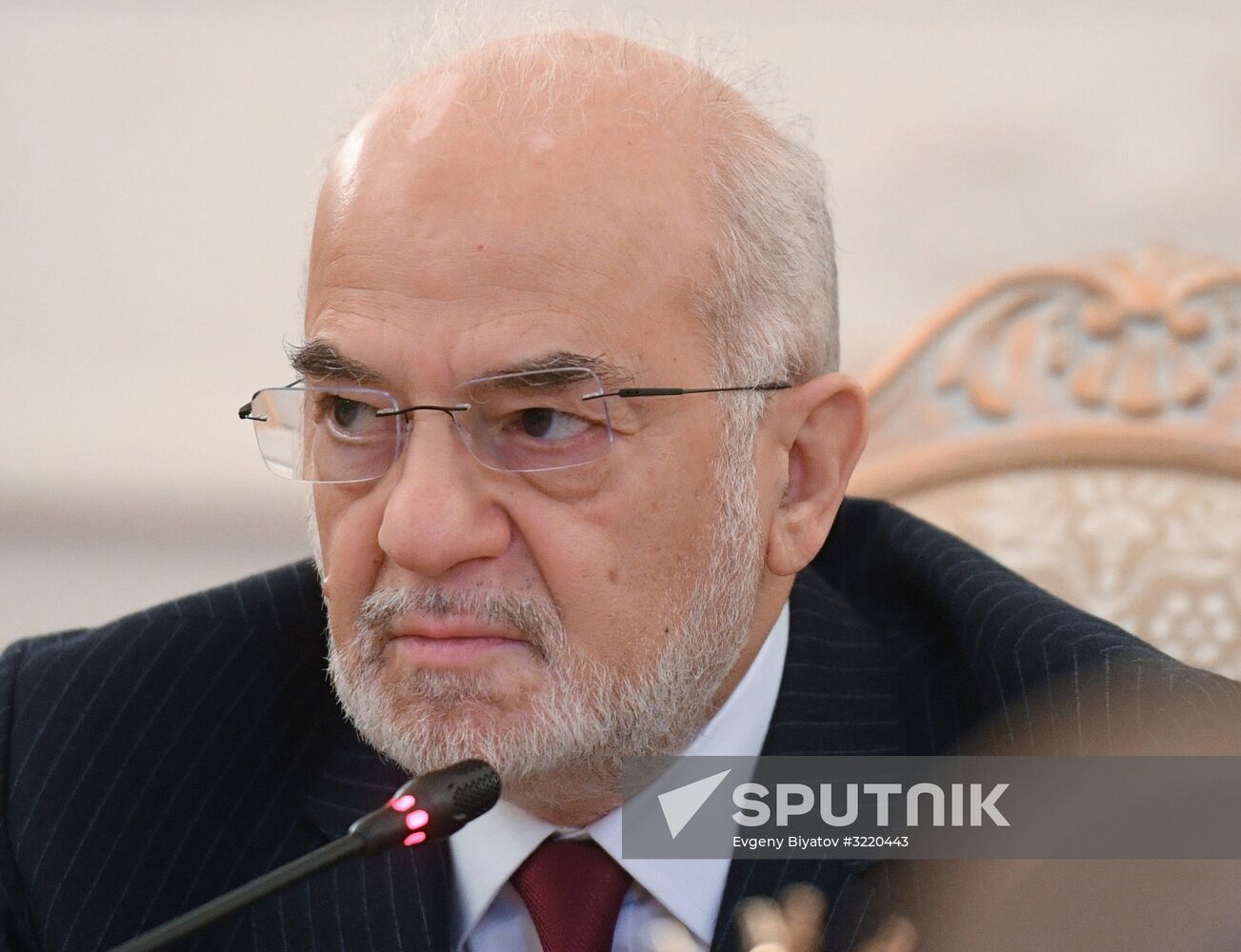 Russian Foreign Minister Sergei Lavrov meets with Iraqi Foreign Minister Ibrahim al-Jaafari