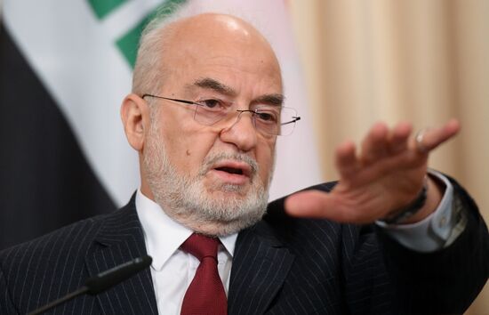 Russian Foreign Minister Sergei Lavrov meets with Iraqi Foreign Minister Ibrahim al-Jaafari