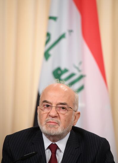 Russian Foreign Minister Sergei Lavrov meets with Iraqi Foreign Minister Ibrahim al-Jaafari