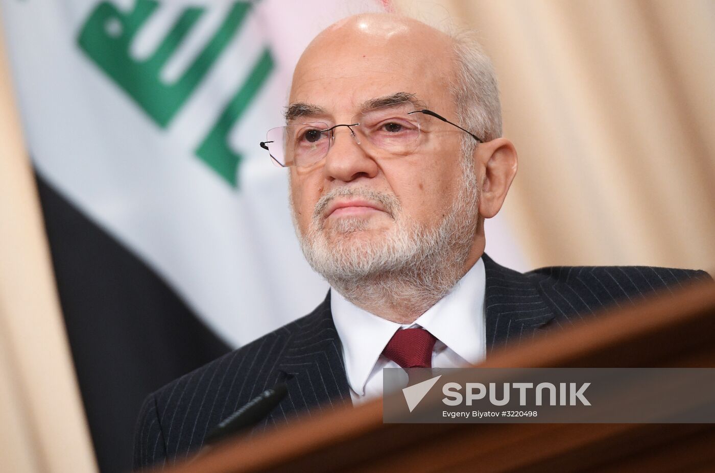 Russian Foreign Minister Sergei Lavrov meets with Iraqi Foreign Minister Ibrahim al-Jaafari