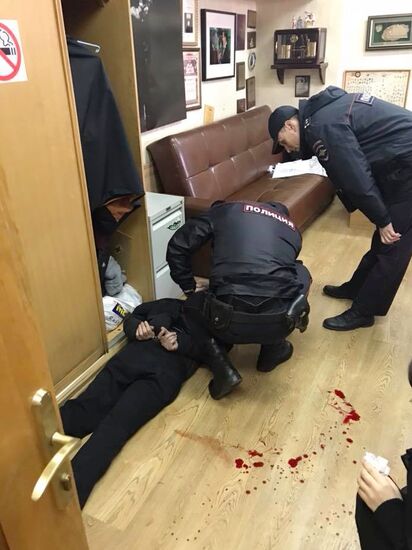 Anchor attacked with knife at Echo of Moscow radio station