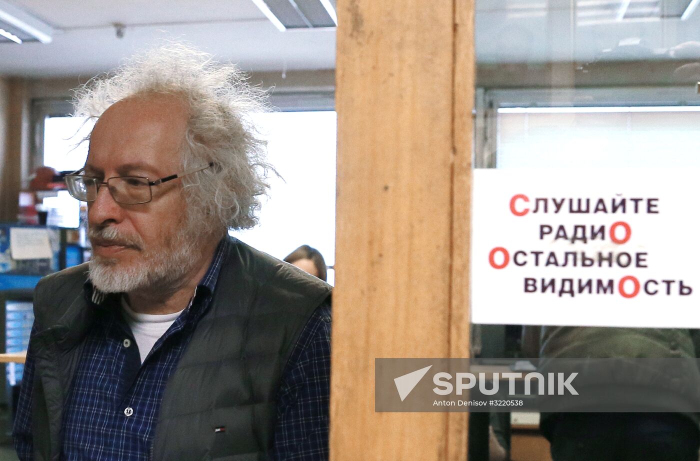 Anchor attacked with knife at Echo of Moscow radio station