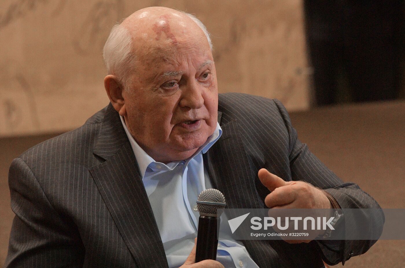 Mikhail Gorbachev presents his book "I remain an optimist" in Moscow House of Books
