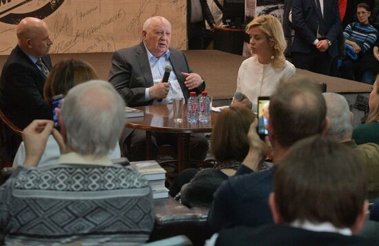 Mikhail Gorbachev presents his book "I remain an optimist" in Moscow House of Books