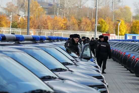 Transferring patrol cars to extra-departmental security units