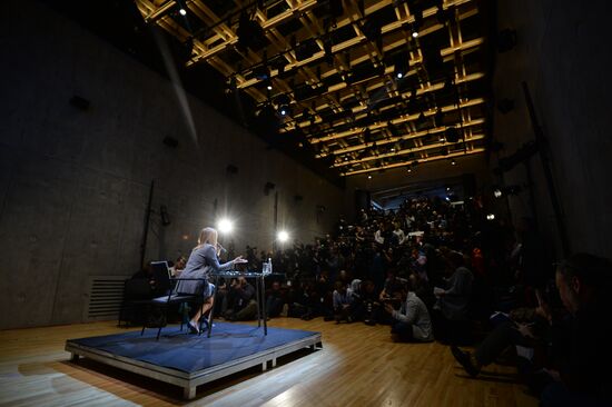News conference with Ksenia Sobchak
