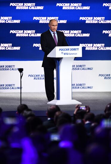 Vladimir Putin attends plenary session of “Russia Calling” Investment Forum