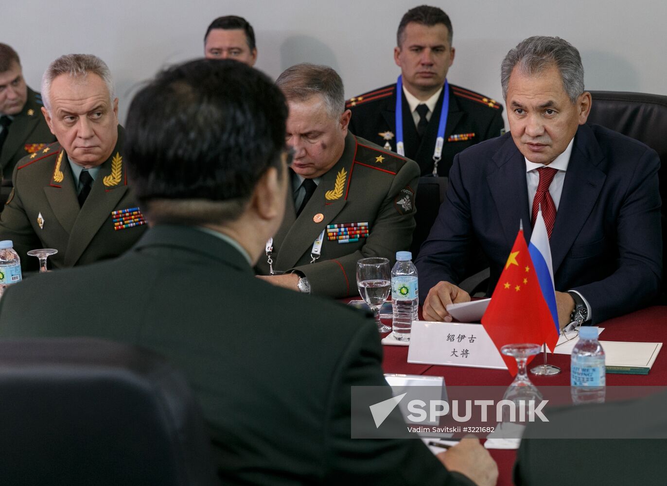 Russian Defense Minister Shoigu visits Philippines