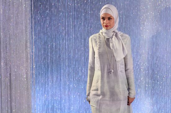 Firdaws fashion house shows new collection