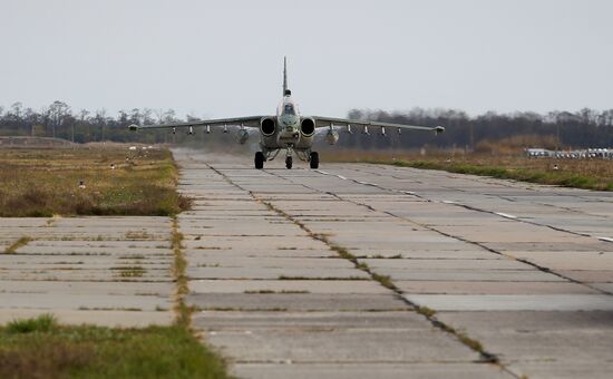Sukhoi Su-UB crew training in Krasnodar Territory