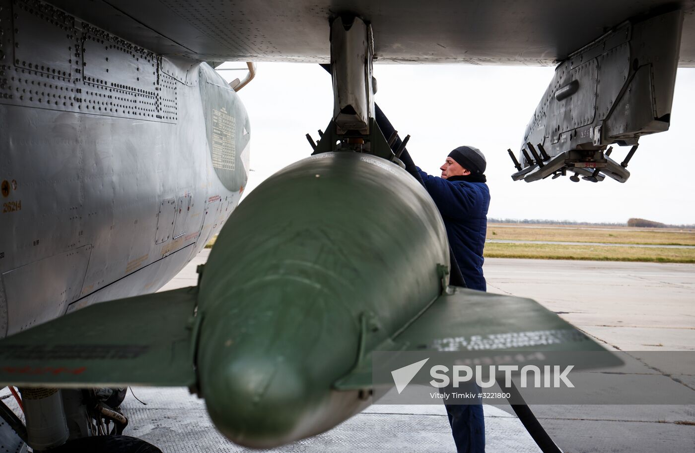 Sukhoi Su-UB crew training in Krasnodar Territory