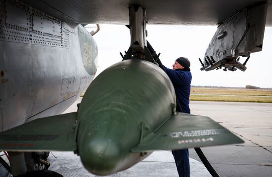 Sukhoi Su-UB crew training in Krasnodar Territory