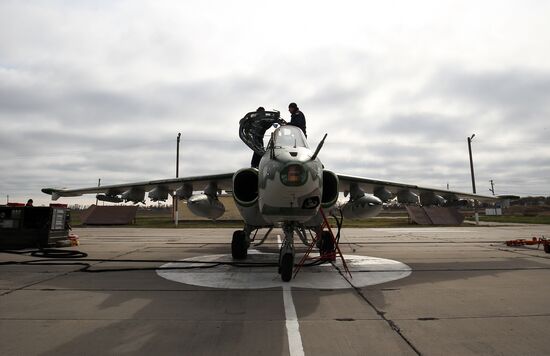 Sukhoi Su-UB crew training in Krasnodar Territory