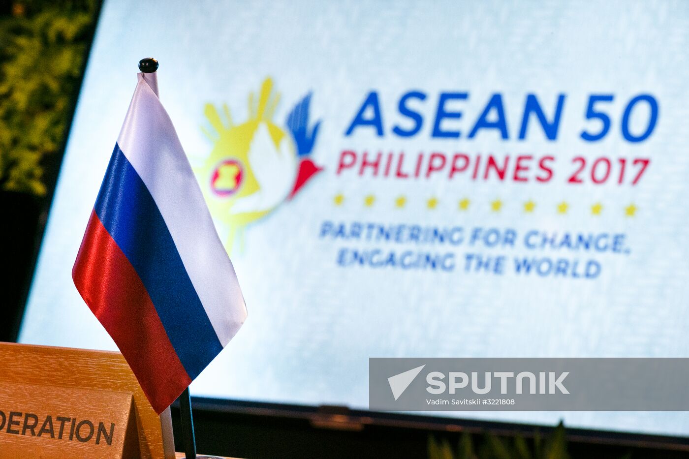 Russian Defense Minister Shoigu visits Philippines