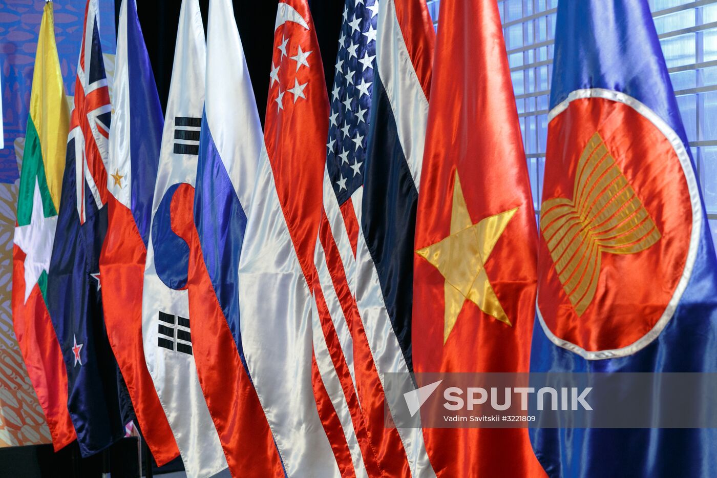 Russian Defense Minister Shoigu visits Philippines