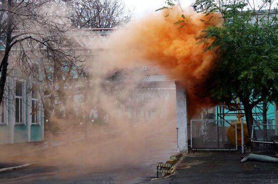 Emergencies Ministry exercise in Donetsk