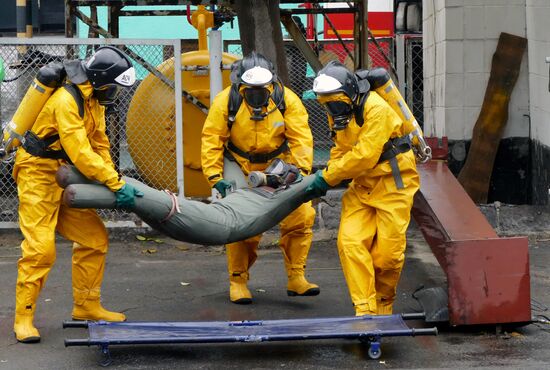 Emergencies Ministry exercise in Donetsk