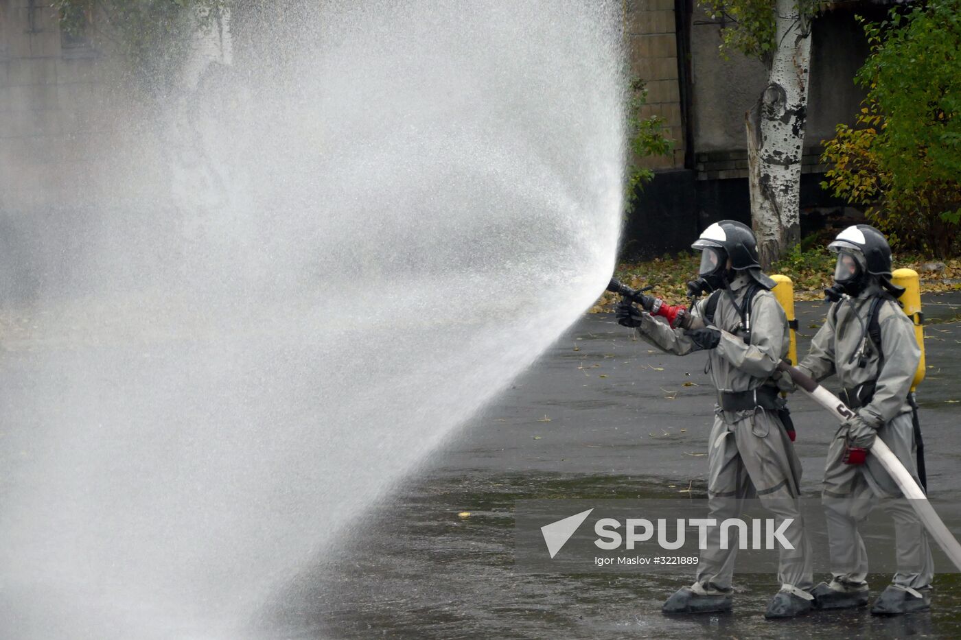 Emergencies Ministry exercise in Donetsk