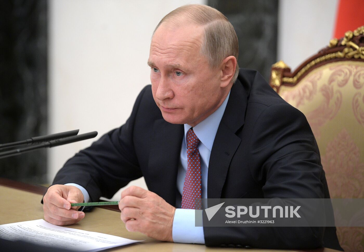 President Vladimir Putin holds meeting with Government members