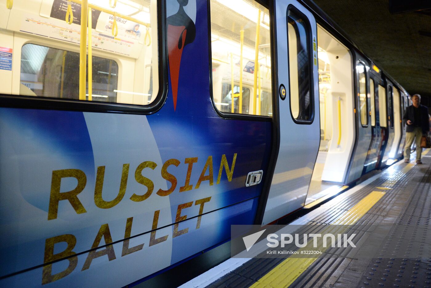 Themed train The Heart of Russia is launched in London tube