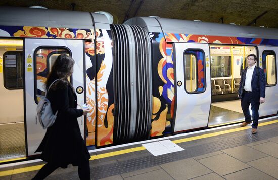 Themed train The Heart of Russia is launched in London tube
