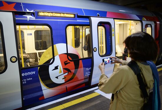 Themed train The Heart of Russia is launched in London tube