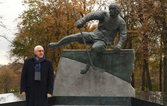 Opening of monument to Soviet ice hockey player Valery Kharlamov