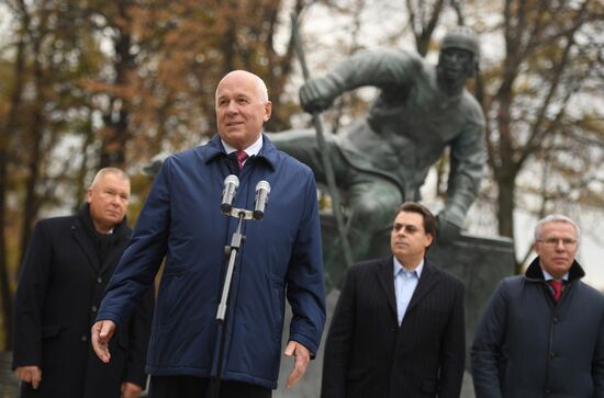 Opening of monument to Soviet ice hockey player Valery Kharlamov