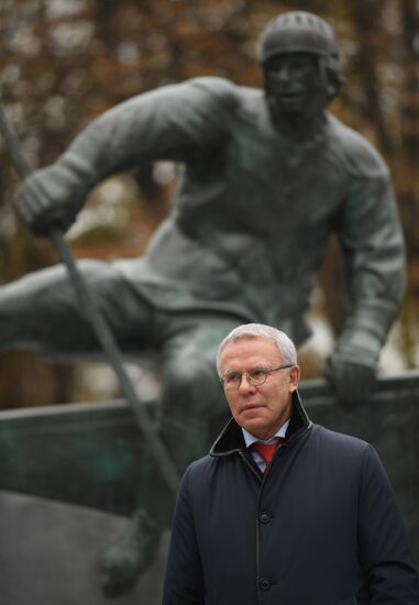 Opening of monument to Soviet ice hockey player Valery Kharlamov