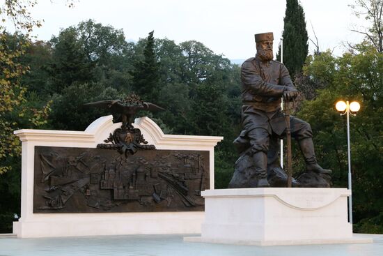 Monument to Alexander III in Livadia