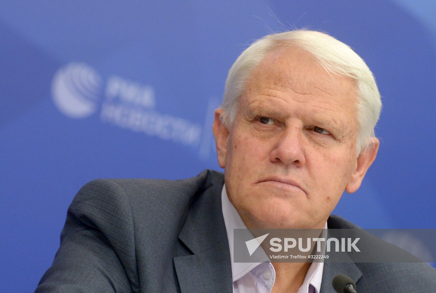 Alexander Kaplan, head of the Laboratory for Neurophysiology and Neurocomputer Interfaces of Lomonosov MSU, at the presentation of Neurochat specialized social network at Rossiya Segodnya's International Multimedia Press Center, Moscow. Location: Russia, Moscow. Author: Vladimir Trefilov/Sputnik. Presentation of Neurochat specialized social network