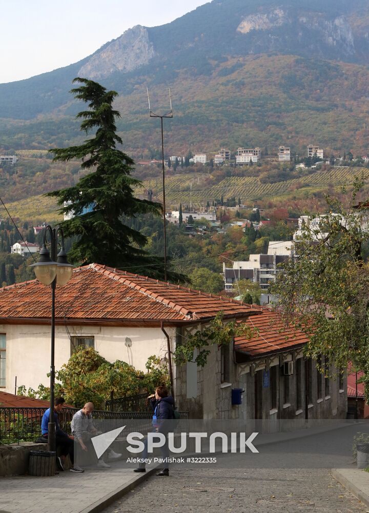 Cities of Russia. Gurzuf