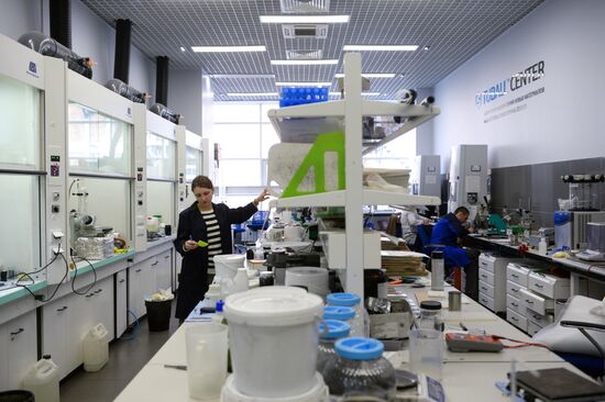 Single-walled carbon nanotubes produced by Syberian company OCSiAl