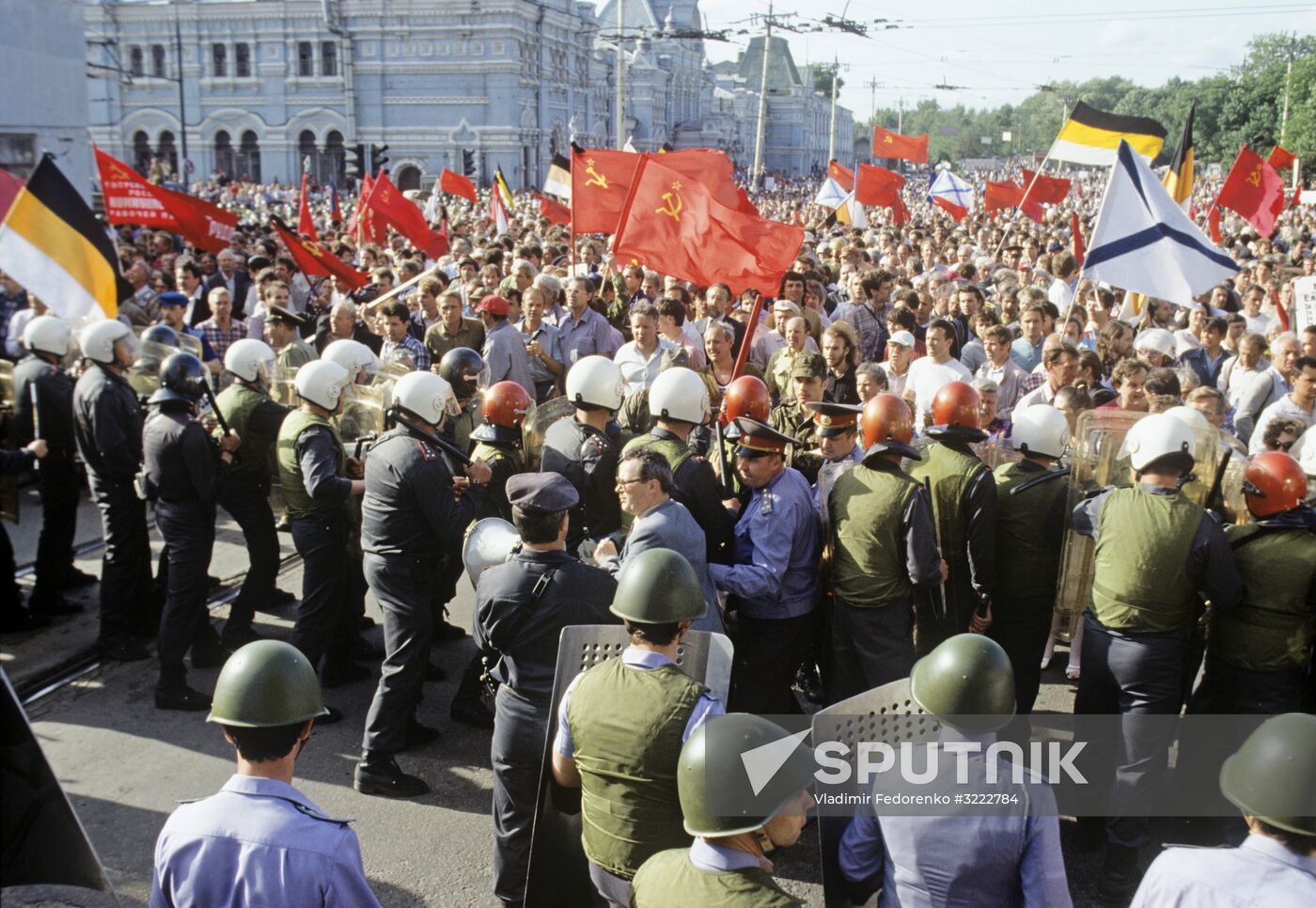 Labor Russia rally