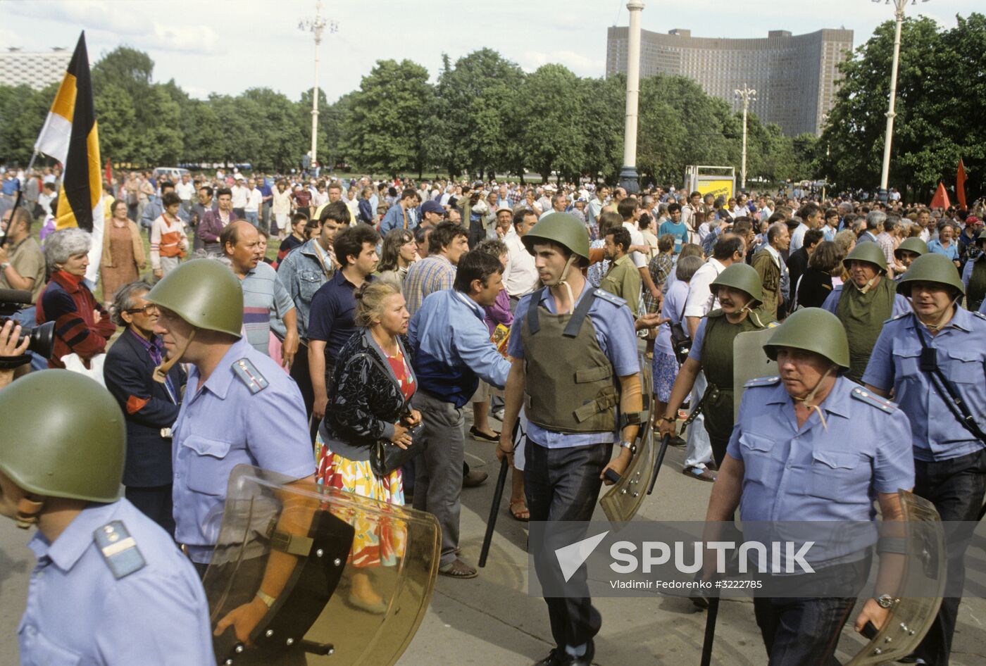 Labor Russia rally