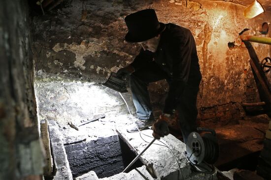 Chimney-sweep