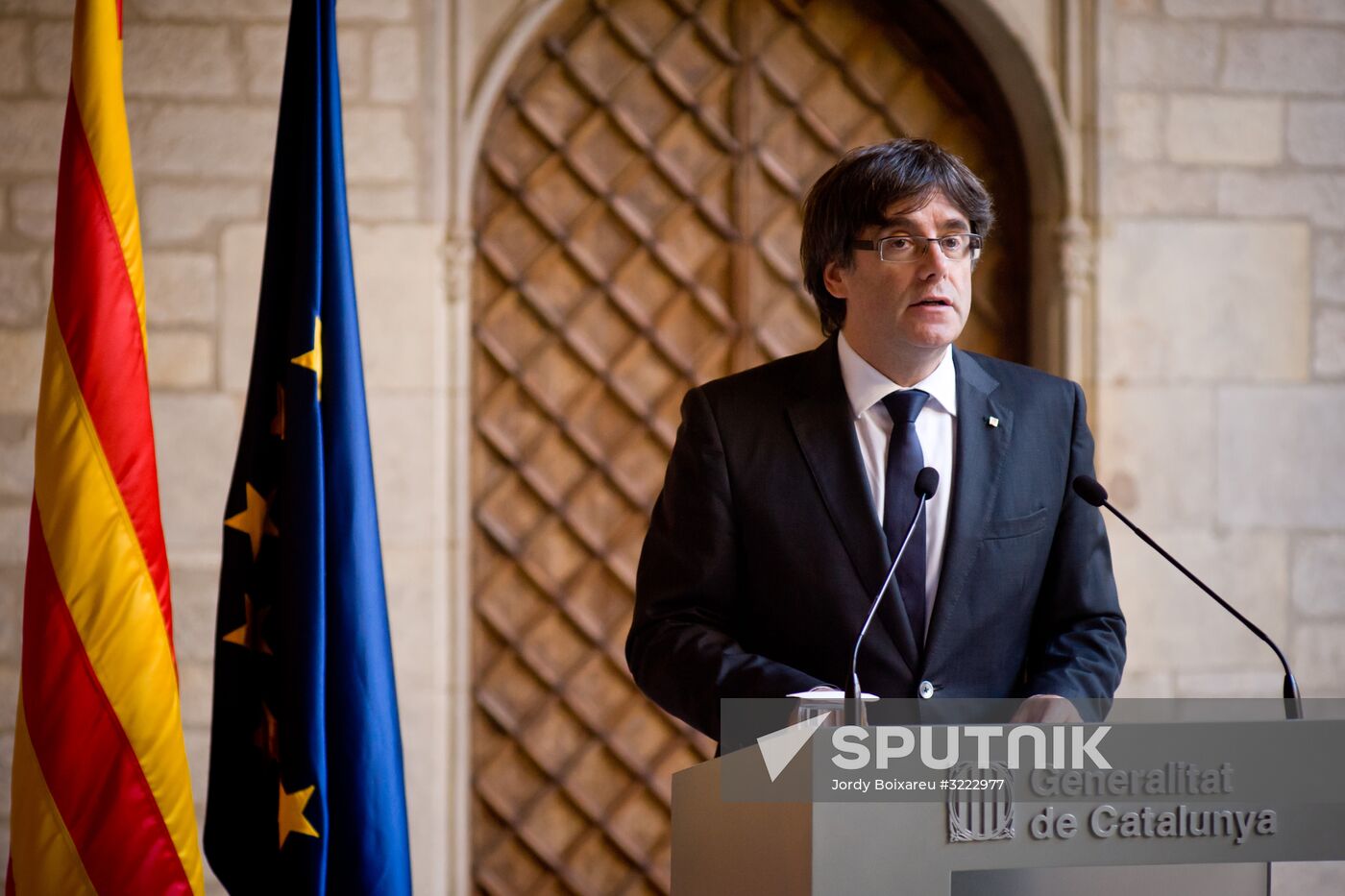 Catalan Parliament disusses response measures to Madrid's actions