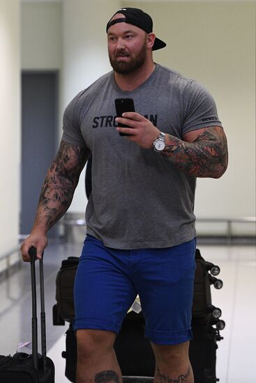 Game of Thrones star Hafthor Bjornsson welcomed at Sheremetyevo Airport