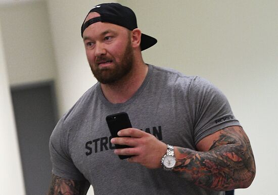 Game of Thrones star Hafthor Bjornsson welcomed at Sheremetyevo Airport