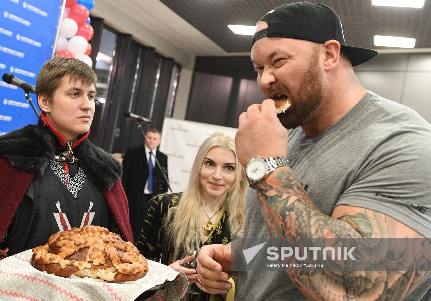 Game of Thrones star Hafthor Bjornsson welcomed at Sheremetyevo Airport