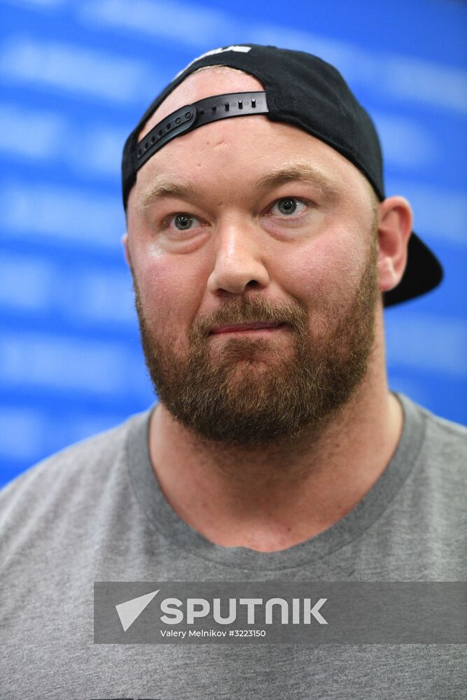 Game of Thrones star Hafthor Bjornsson welcomed at Sheremetyevo Airport