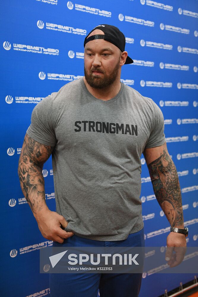 Game of Thrones star Hafthor Bjornsson welcomed at Sheremetyevo Airport