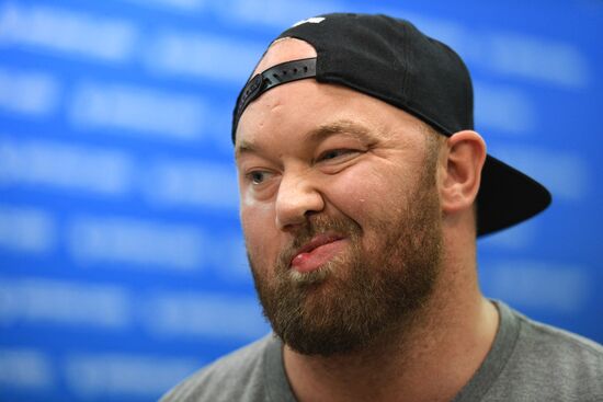 Game of Thrones star Hafthor Bjornsson welcomed at Sheremetyevo Airport